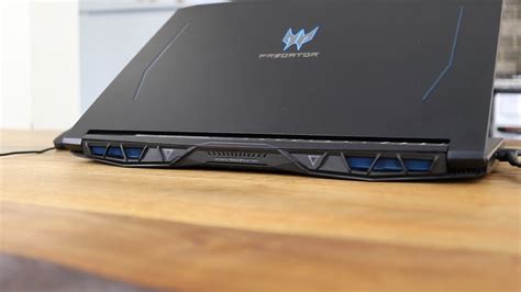 A­c­e­r­ ­P­r­e­d­a­t­o­r­ ­H­e­l­i­o­s­ ­3­0­0­ ­O­y­u­n­c­u­ ­L­a­p­t­o­p­u­ ­İ­n­c­e­l­e­m­e­s­i­